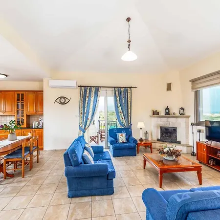 Wisteria Villa Lachi