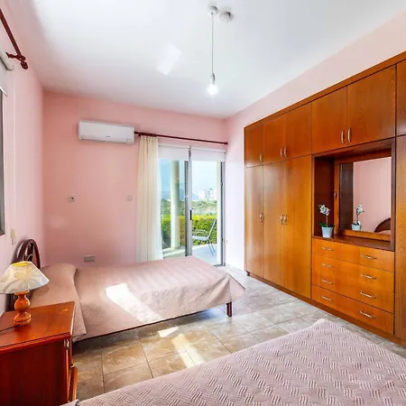 Wisteria Villa Lachi
