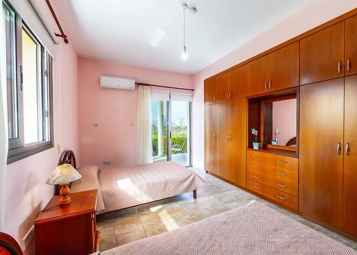 Wisteria Villa Lachi